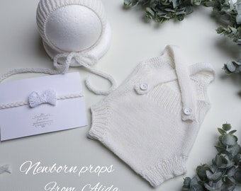 Alpaca Newborn Photo Prop Set: Knit Baby Bodysuit & Hat