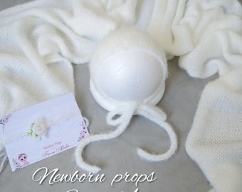 Soft Newborn Photography Wrap Set: Beige & White Props