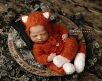 Newborn Fox Outfit: Soft Knit Baby Photoshoot Prop