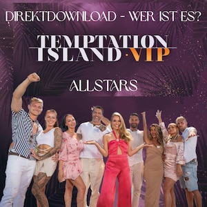 Könnte beinhalten: Eine Gruppe von Menschen posiert für ein Foto vor einem lila Hintergrund mit dem Text "Temptation Island VIP Allstars" in Weiß. Die Personen tragen Freizeitkleidung und lächeln.