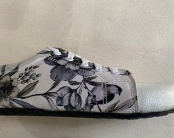 Veganer Barfuß Sneaker I Art Deco I US6.5 I EU 40I Reifensohle I Handgemacht I Leichtgewicht I Anpassung verfügbar