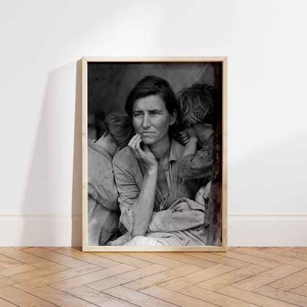 Migrant Mother Vintage Photo, American Depression in 1936,  Black and White Vintage Photo, History Vintage Wall Art, Digital Download File