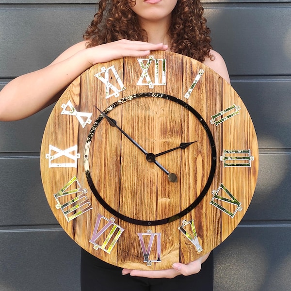 Large Solid Wood Wall Clock 50 cm / 19 inch – Rustic Old Plank Farmhouse Clock, Aged Wooden Wall Decor, Roman Numerals