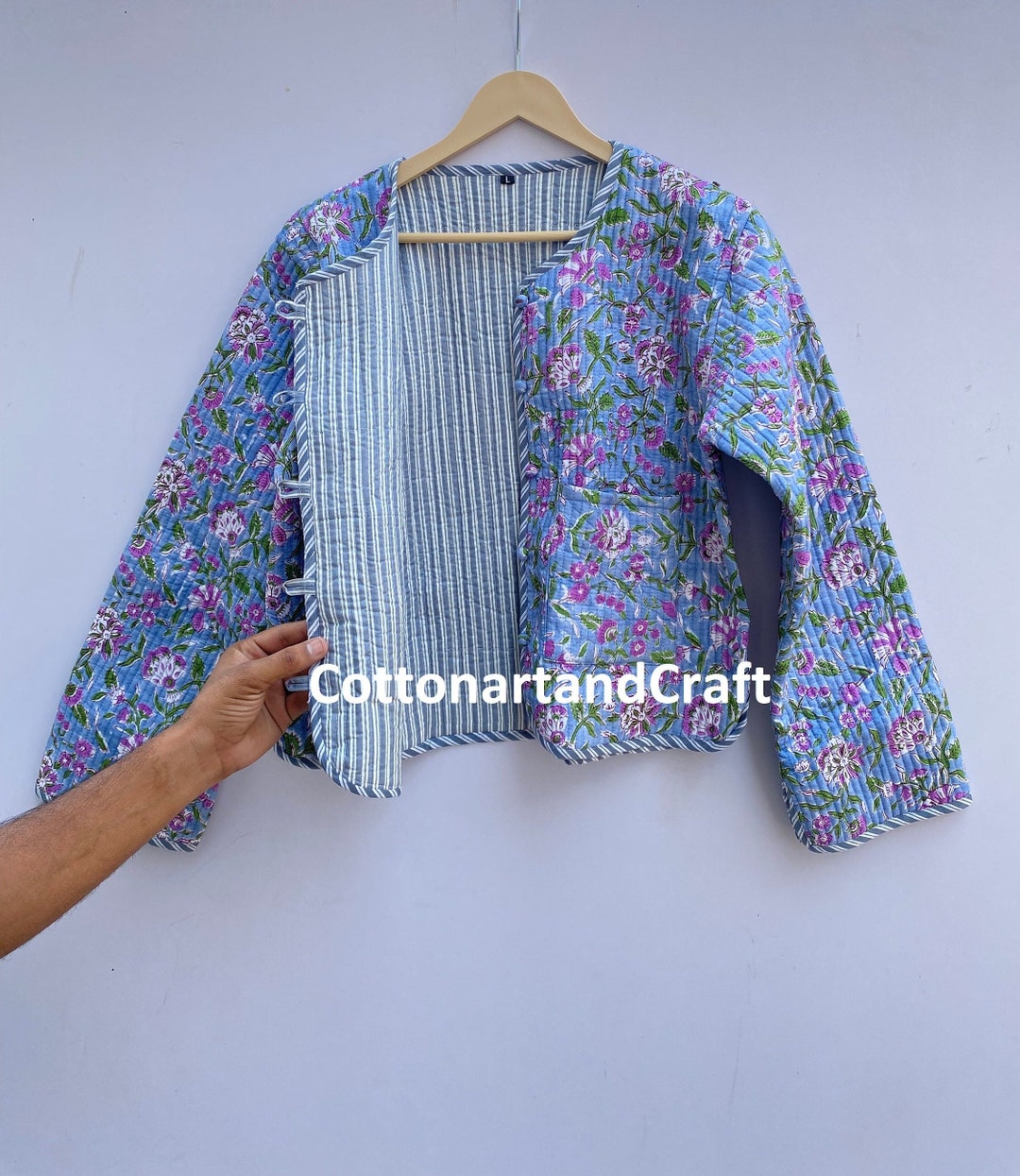 Women's Vintage-Inspired Quilted Floral Jacket