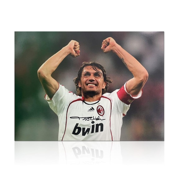PAOLO MALDINI マルディーニ　直筆サイン入り写真 ICONS.com Paolo Maldini Signed AC Milan Football Photo: 2007 Quarter