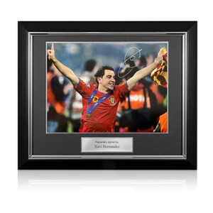 Xavi Hernandez Signed Spain Football Photo. Deluxe Frame