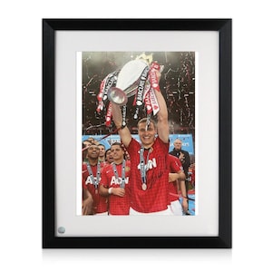 Nemanja Vidić Signed Manchester United Football Photo. Framed