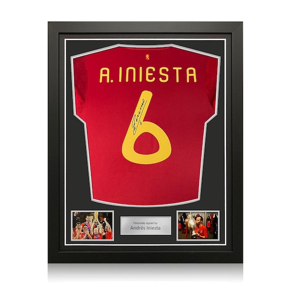 A. INIESTA サイン入り記念品 背番号8 Andres Iniesta Signed Spain 2020 Football Shirt. Standard Frame - Etsy
