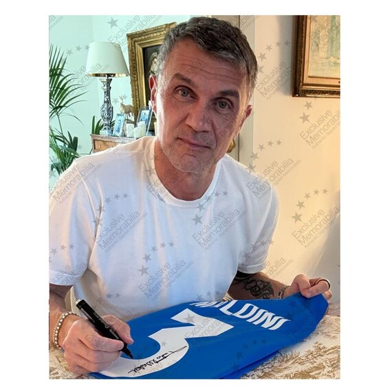 パオロ・マルディーニ直筆サイン入りイタリア代表 2022 ホームサッカー