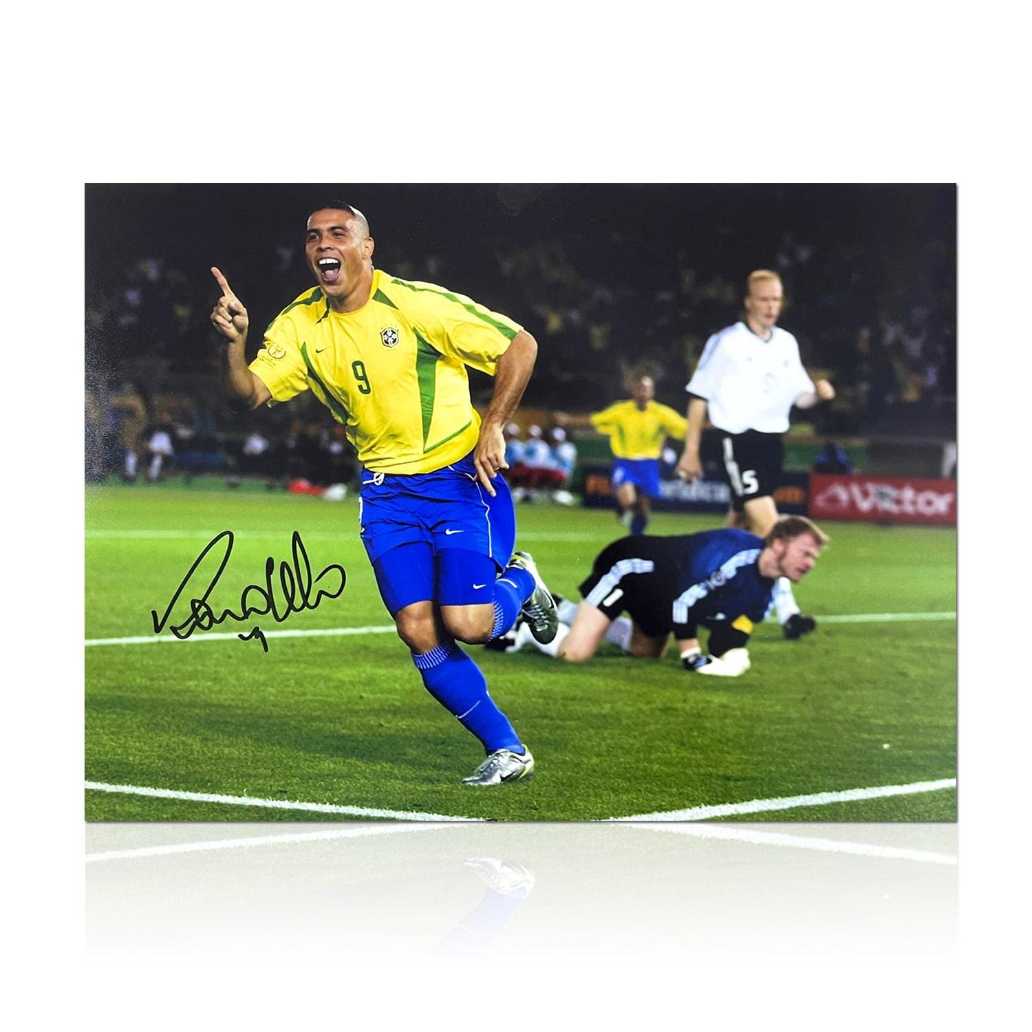 ロナウド・デ・リマ直筆サイン入りブラジルサッカー写真：ワールド