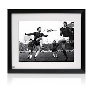Ron Harris Signed Photo: Chelsea vs Man Utd. Standard Frame