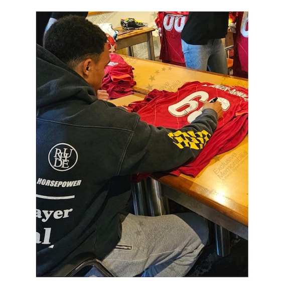 トレント・アレクサンダー＝アーノルド直筆サイン入りリバプール 2021