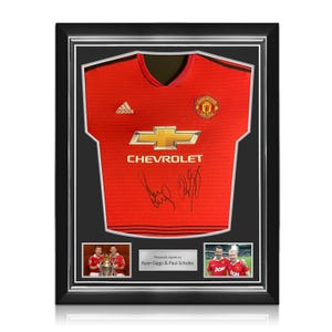 Ryan Giggs & Paul Scholes Signed Manchester United Football Shirt. Superior Frame