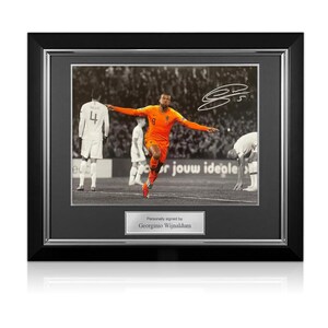 Georginio Wijnaldum Signed Holland Football Photo. Deluxe Frame
