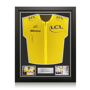 ファビオ・カンナヴァーロ直筆サイン入りイタリアサッカー写真。額入り