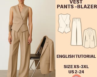Op de afbeelding: Een beige damespak, bestaande uit een vest, broek en blazer. Het model draagt het pak. De afbeelding toont ook een diagram van het pak en de tekst "SET WOMEN VEST PANTS - BLAZER ENGLISH TUTORIAL SIZE XS-3XL US 2-24".