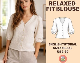Peut inclure: Une femme porte un chemisier en lin beige avec un col en V et une fermeture boutonnée. L'image contient le texte "WOMEN PATTERN RELAXED FIT BLOUSE" et "ENGLISH TUTORIAL SIZE: XS-5XL US 2-30". Une icône PDF est également visible.