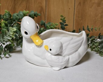 Vintage Napco White Duck with Duckling Planter 1960's Planter #9984
