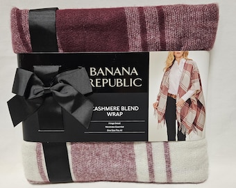 Nueva manta tipo kimono de Banana Republic, mezcla de cachemira, cuadros y flecos color vino