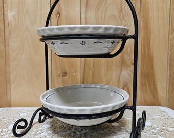 Longaberger Wrought Iron Metal 2 Tier Pie Rack Server Stand W/ 2 Pie Plates 7.5"