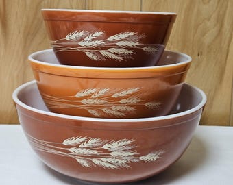 Vintage Pyrex Autumn Harvest Wheat Mixing Nesting Bowls -Set Of 3 -402, 403, 404 Kitchen Baking