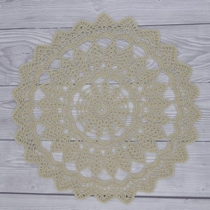 Crochet doily around 30 cm, decorative doily, colored, artificial crochet, beautiful Beige