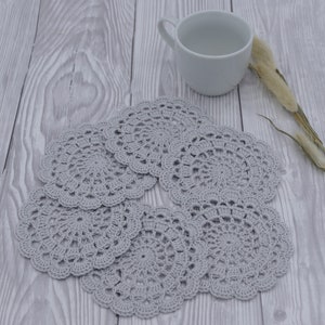 Crochet doilies, set of 6 around 9 cm, decorative doilies, colored, artificial crochet, beautiful Gray
