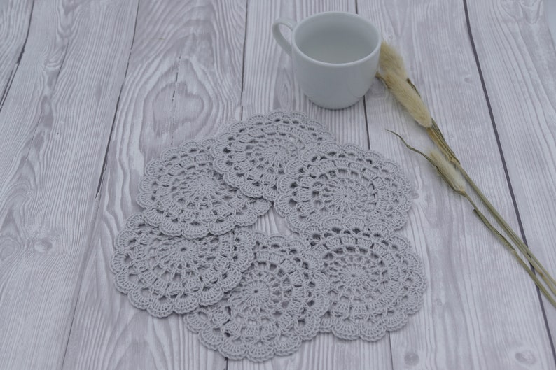 Crochet doilies, set of 6 around 9 cm, decorative doilies, colored, artificial crochet, beautiful Gray