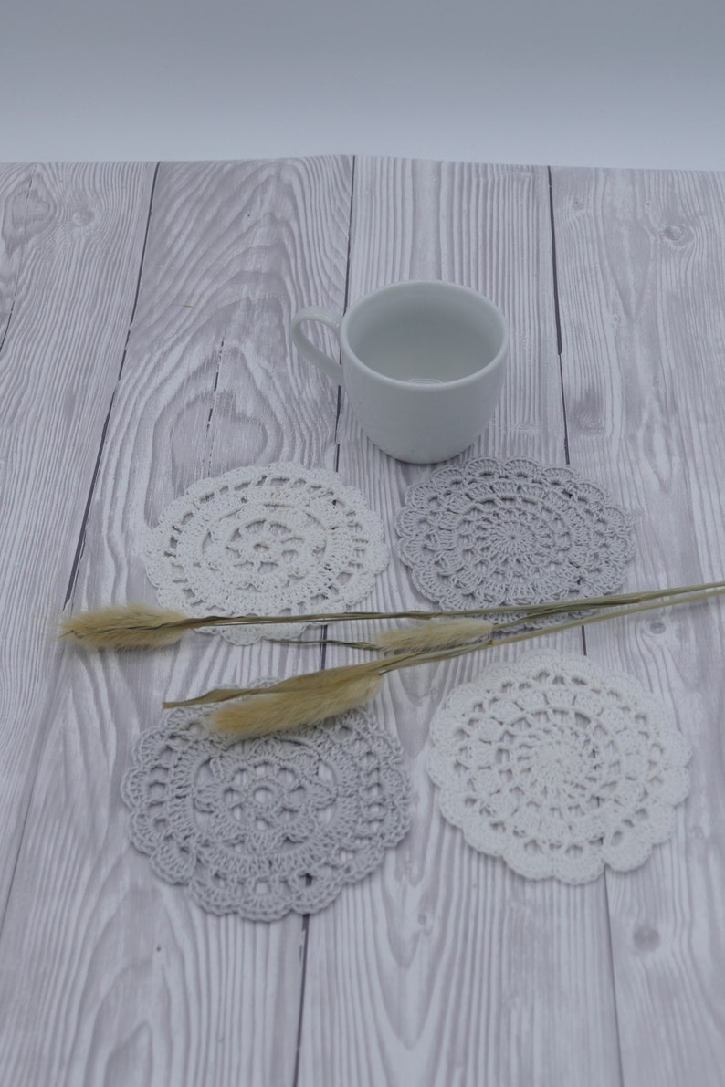 Crochet doilies, set of 6 around 9 cm, decorative doilies, colored, artificial crochet, beautiful image 2