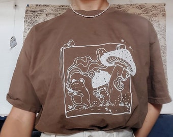 Frosch Shirt, Pilz Shirt, Graphic Tee, Cottagecore