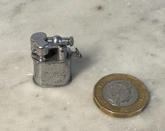 Miniature Lighter Made in Japan Pygmy Lift Arm Keychain Pocket Size MIOJ Petrol Silver Metal Zippo Cigarette Tobac Tobacciana