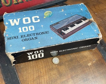 Woc 100 mini keyboard 1970s Grey 9v vintage synth