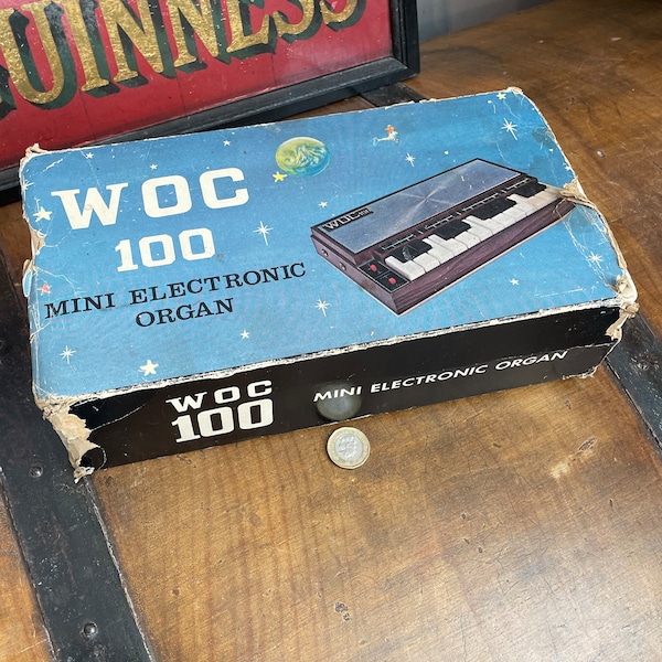 Woc 100 mini keyboard 1970s Grey 9v vintage synth