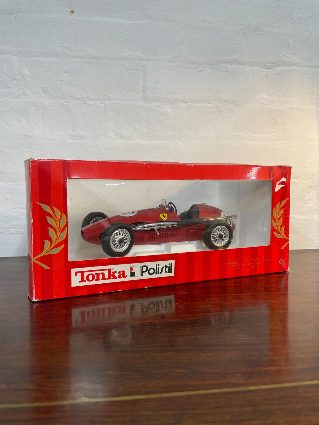 Ferrari California 1:16 - Modèle Réduit Tonka Polistil Vintage