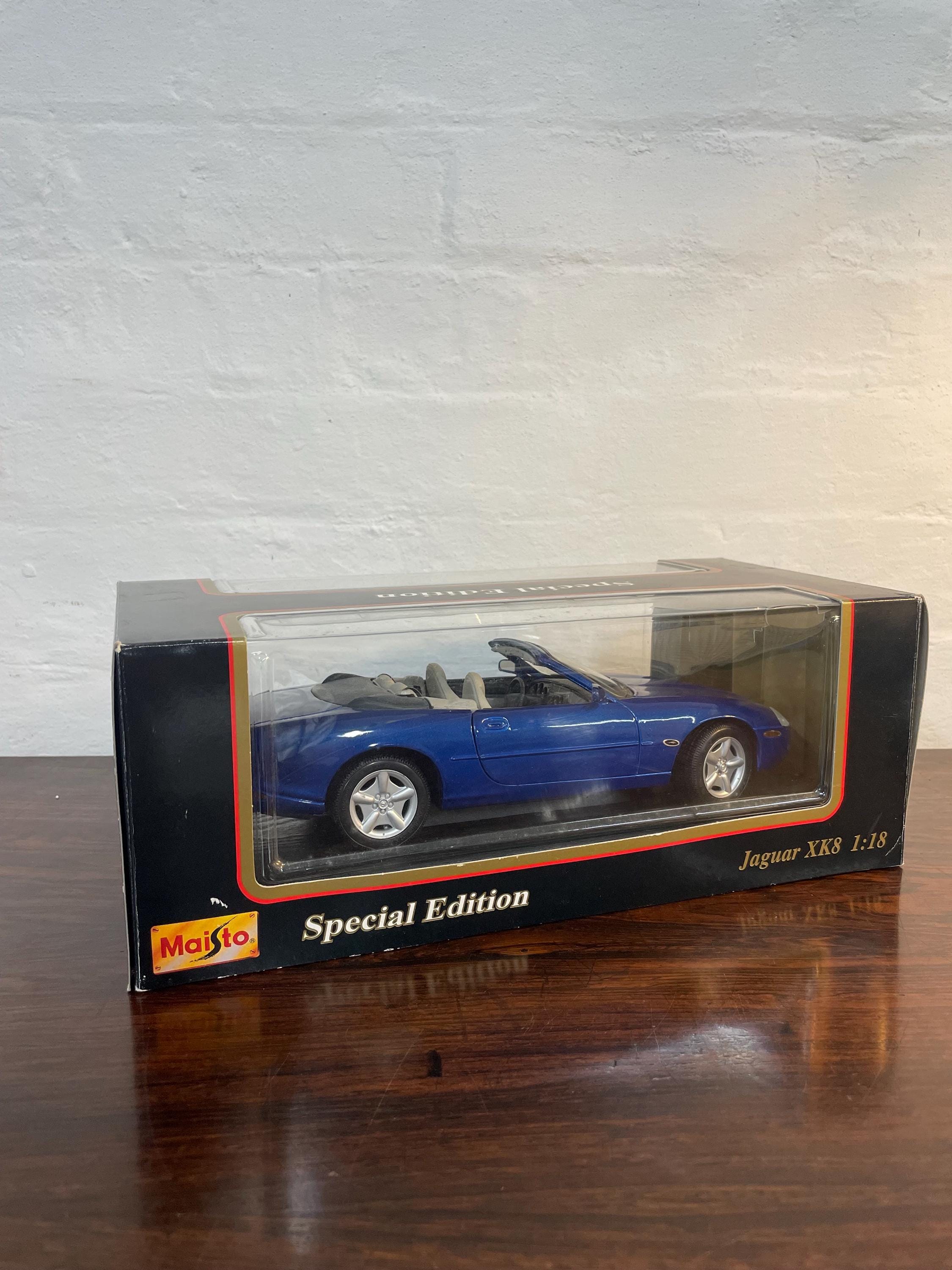 Rare edition speciale Maisto Jaguar XK8 31836 a l echelle 1 18 Etsy France