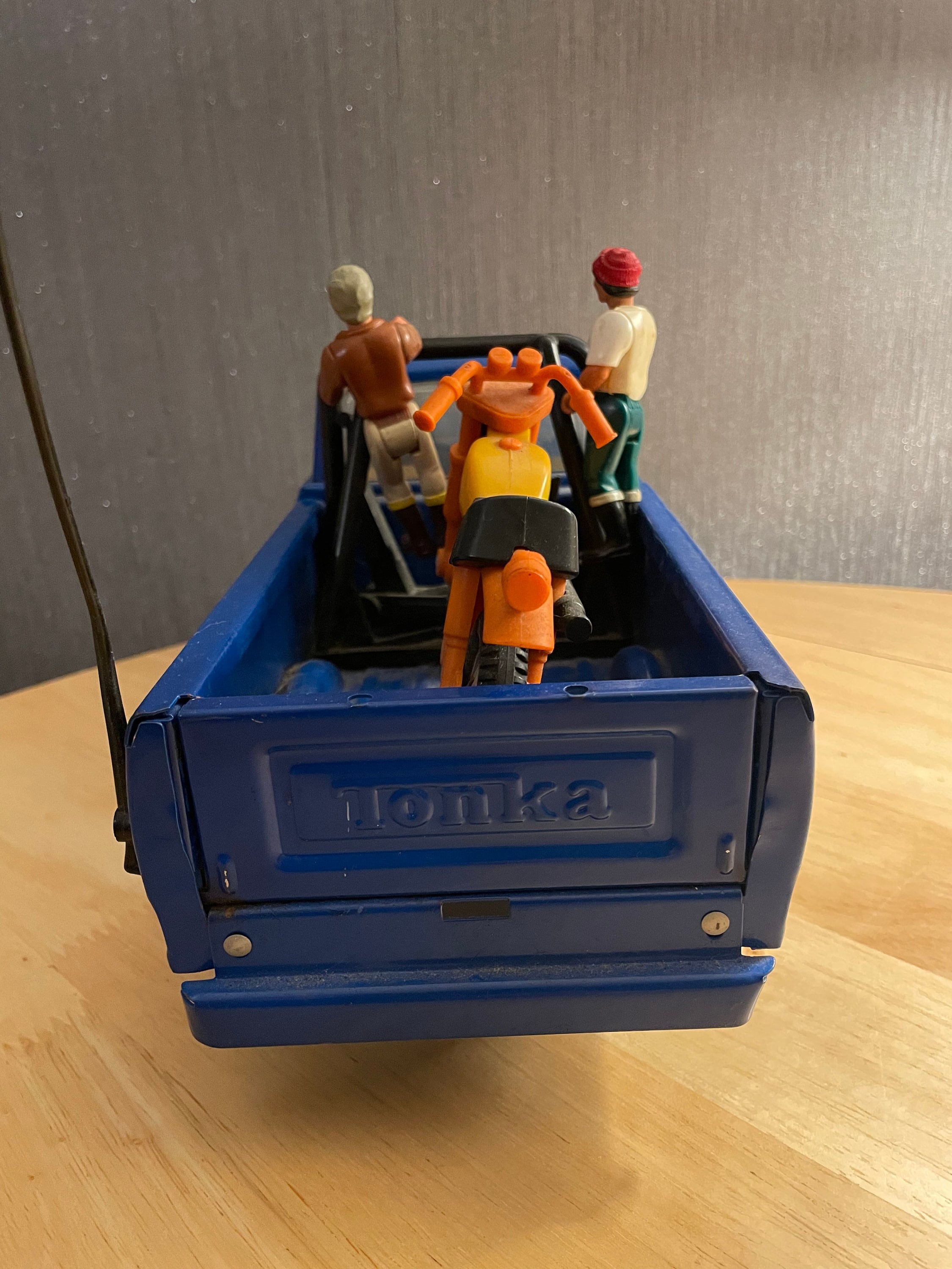Vintage Tonka 4x4 Pickup Truck Blue Motorcycle Floor Jack