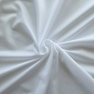 Weißer stabilisierender Strickstoff für BH und Korsett, Trikot duoplex Verkauft per 50 cm