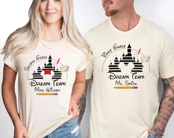 Camiseta personalizada de Disney para profesores con nombre, camisetas del equipo ideal para profesores, camisetas para profesores por grado, camiseta de regreso a clases, camiseta para profesores inspirada en Disney.