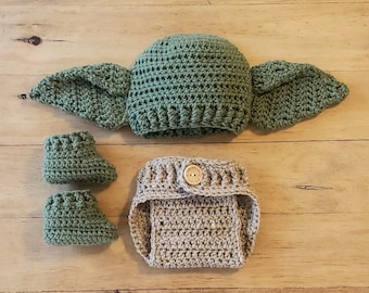 Crochet Baby Yoda, Baby Yoda Baby Shower Gift,  Crochet Baby Booties