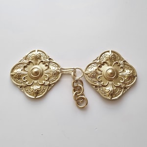 Clasp for liturgical vestments,Clasp for Priest Copes and Humeral Veils,gold-plated brass,Accessories for church celebrations.