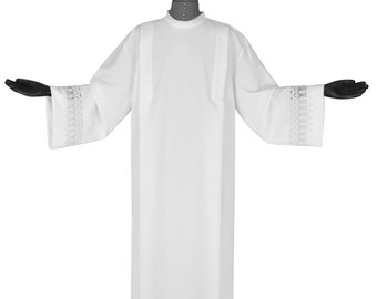 Traditional Priests Alb,Exclusive Albs,Vestments Albs,Albs for Priests,Liturgical Vestments Albs.