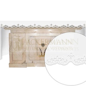 Kirchenaltartuch &quot;FLORENTINER&quot;, Accessoires für kirchliche Feiern, katholisches Altartuch. Personalisierte bestickte Tischdecke für den Kirchenaltar