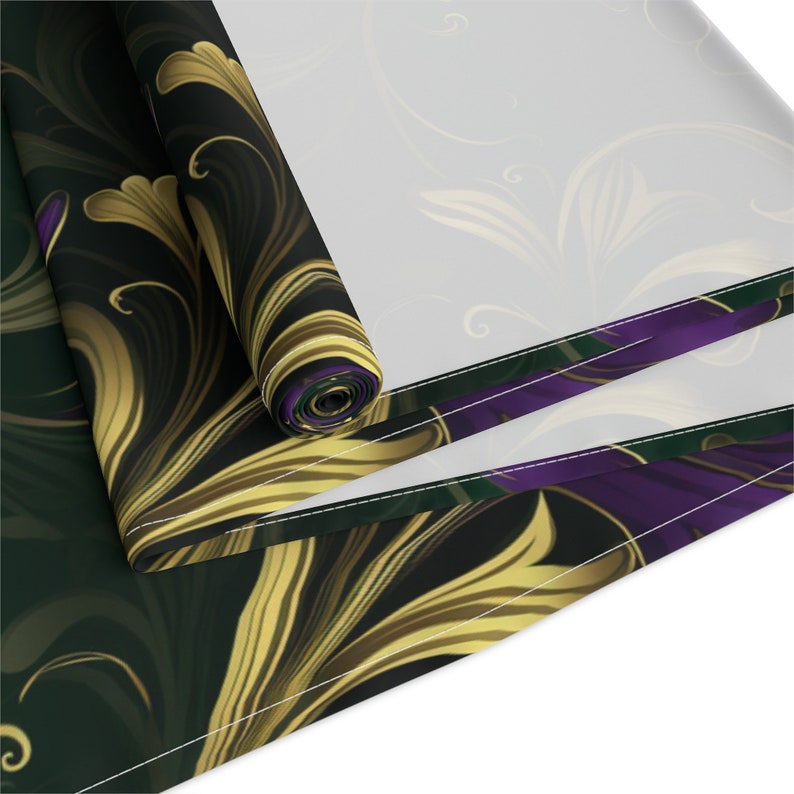 mardi gras runner