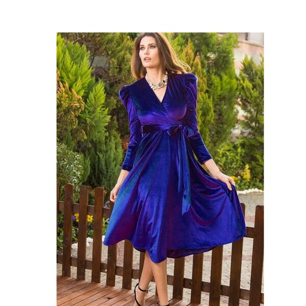 Robe en velours bleu saxon mi-mollet pour les grandes tailles, robe pour une occasion spéciale, robe en velours de luxe.