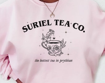 T-shirt Suriel Tea Co, pull Acotar, sweat livresque, chemise Sarah J Maas, pull A Court Of Thorns And Roses, t-shirt Suriel Tea, sweat Acotar