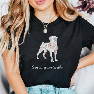 Custom Rottweiler Shirt for New Dog Mom, Personalized Wildflower Pet Silhouette Crewneck T-Shirt, Rottie Breed Owner Tee, Animal Lover Gift
