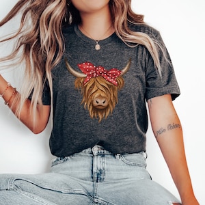 Highland Cow Shirt, Western T-Shirts for Women, Highland Cow T Shirts, Shirts for Farm, Farm T Shirt Gifts, Cowgirl TShirts, Western Gift