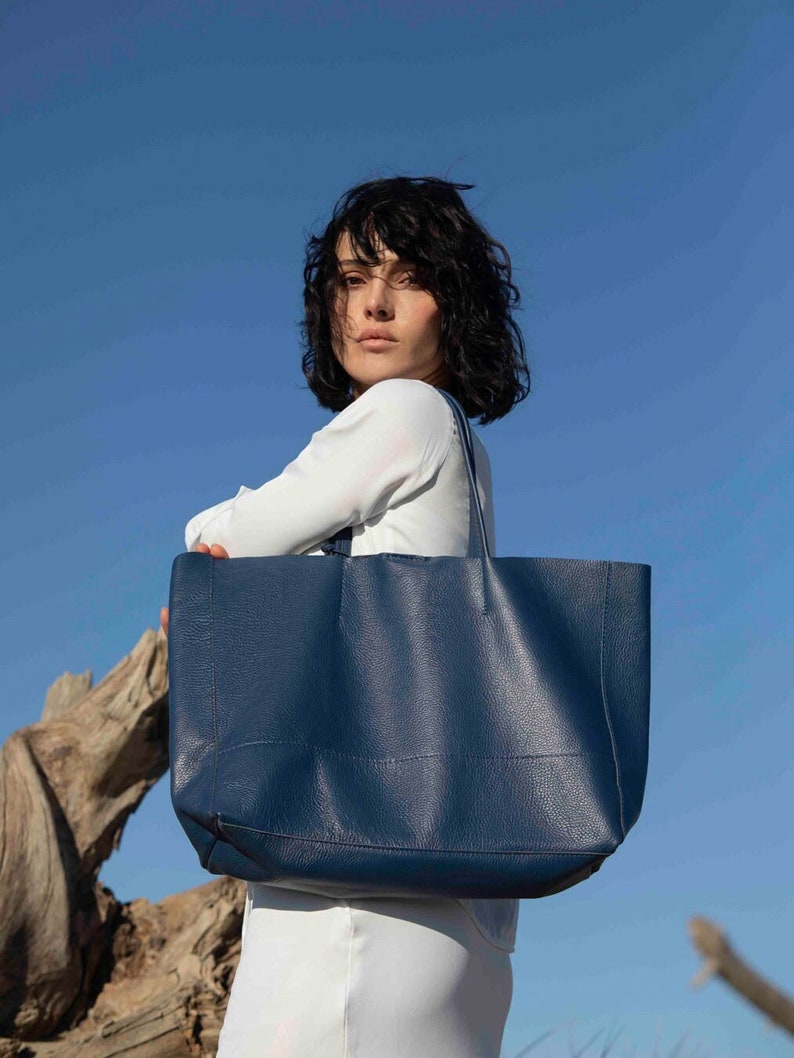 Full Grain Leather Tote Bag in Dark Blue color, Oversize Shoulder Bag for Women, Large Every Day Work Tote Bag, Italian Bags, Gift for Her Dark Blue