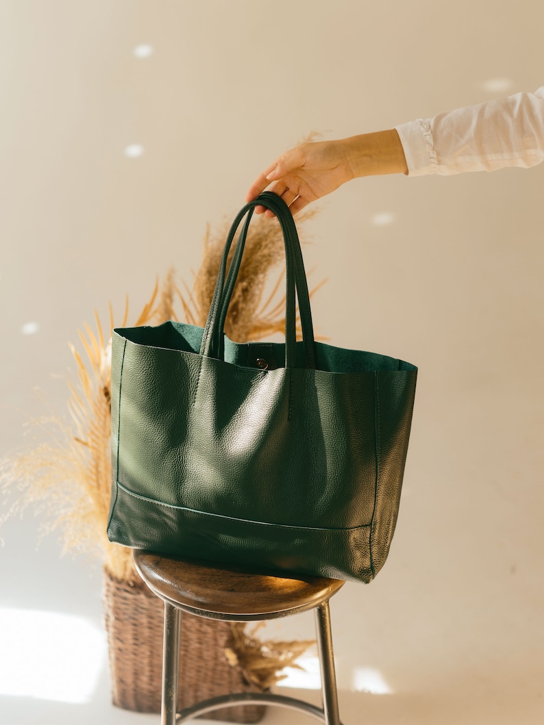 Forest green leather shoulder bag, women leather goods