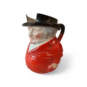 Jarra Toby Royal Bayreuth Bavaria con diseño de abrigo rojo, de porcelana antigua de 7 pulgadas.